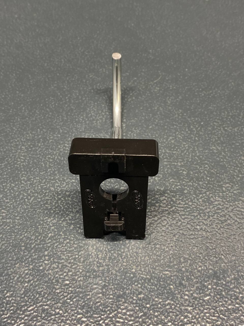 Крючок круглый 90 мм