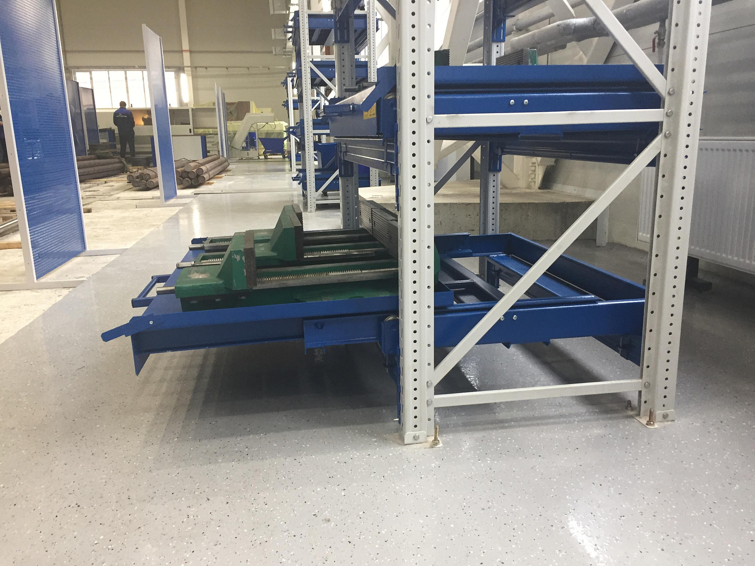 ER-00023397 Стеллаж с выкатными платформами S-HEAVY 1000/900 (3 яруса хранения)